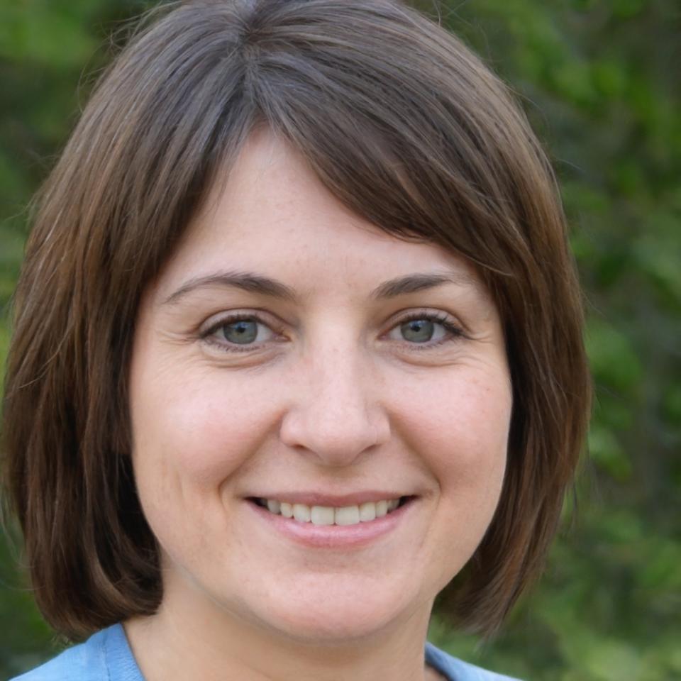 Solveig Arnesen, Program Coordinator